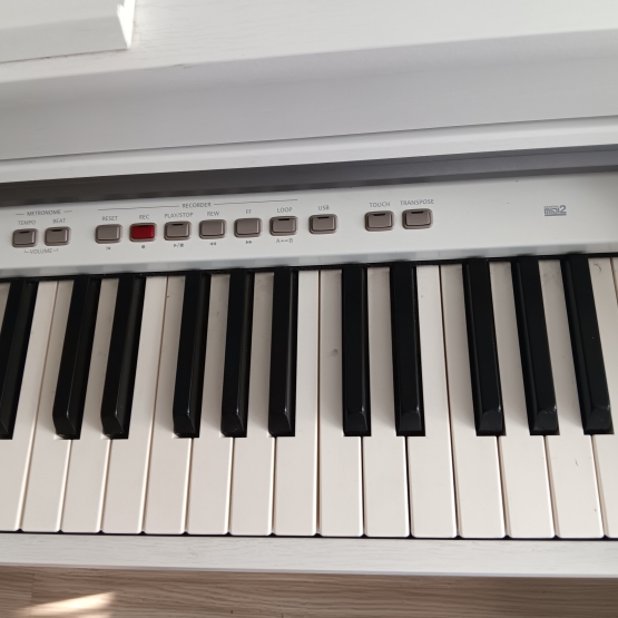 Kawai CN 35 beyaz 2. El kullanılmış piyano