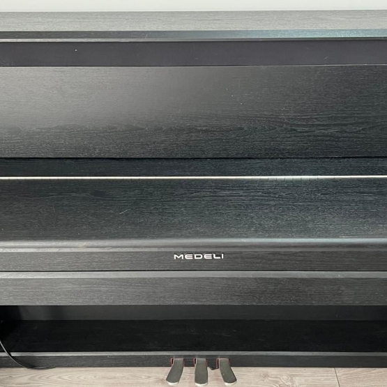 Medeli DP-650 K DİJİTAL PİYANO 2. EL AZ KULLANILMIŞ