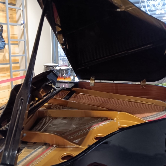 Samick SİG 52 Akustik Kuyruklu Piyano Siyah renk 2. el temiz piyano İYAH